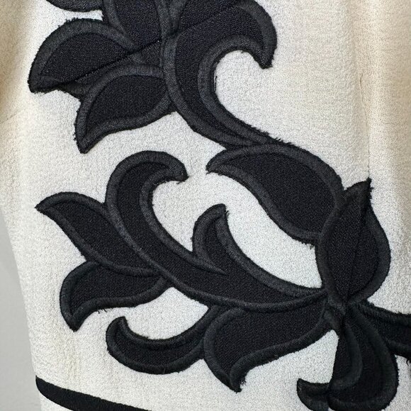 Adrianna Papell Crepe Fit & Flare Dress Cream Black Embroidered Midi Size 14 - Picture 2 of 8